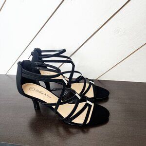 NEW Bella Vita Karlette Women's 10M Black Strappy Heeled Sandals 8PT